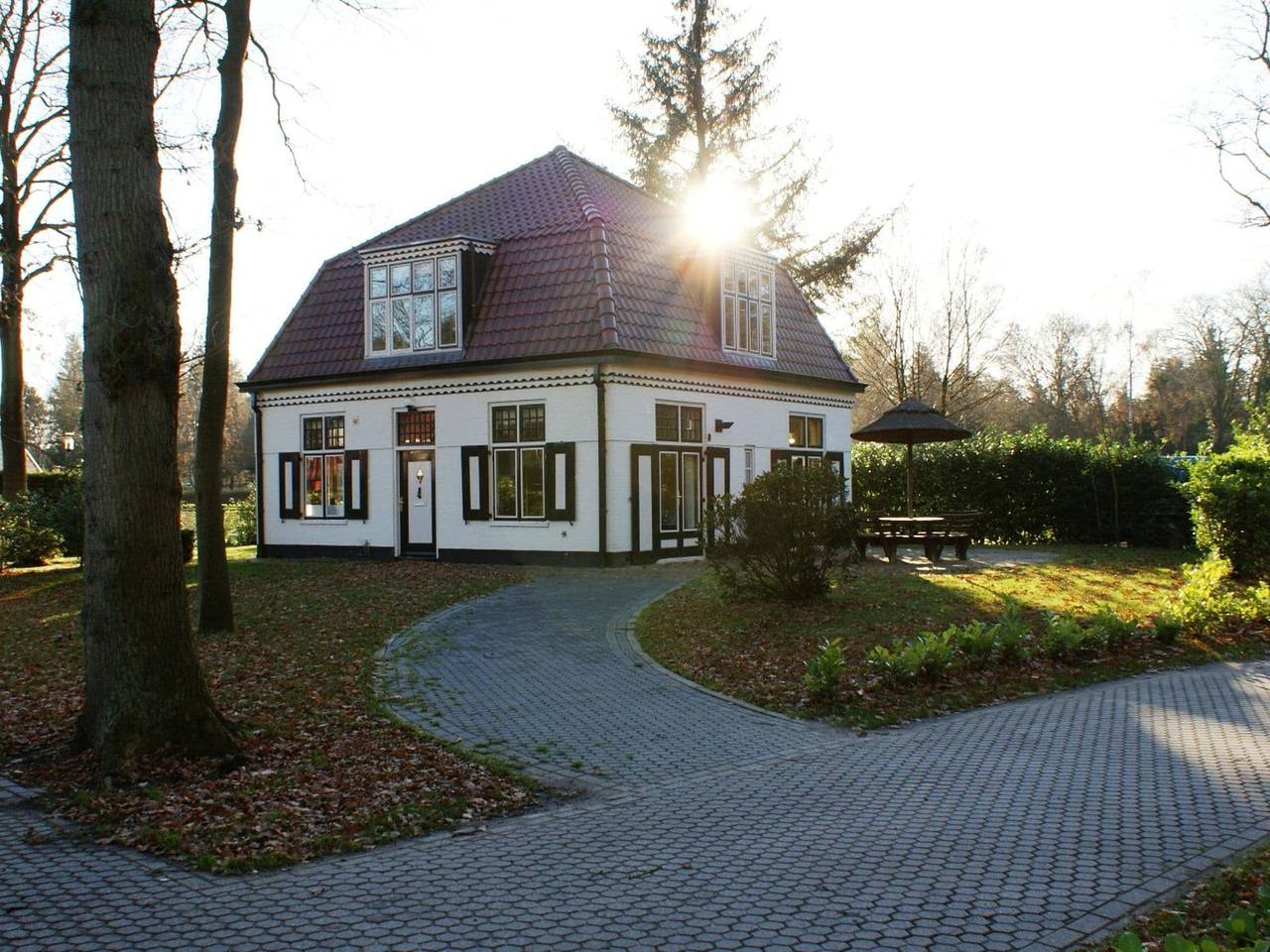 Boslodge in De Bult vlakbij zwembad & restaurant in De Bult, Nationaal Park Weerribben-Wieden