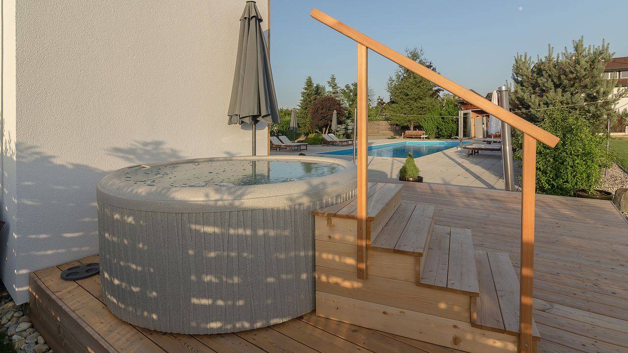 Luxus-Ferienhaus für 15 Personen (330 m²) in Križevci pri Ljutomeru in Lower Styria