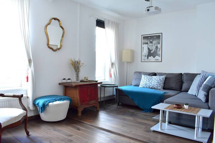 Ganze Wohnung, Dachterrassen-Loftwohnung, Heimkino in Prag, Mittelböhmen