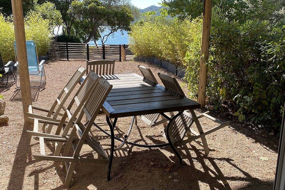Apartamento entero, N°6-Apartamento-Baño privado con ducha-Vista al Mar in Favone, Sari-Solenzara