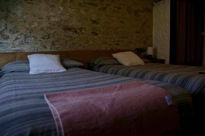 Maison de campagne pour 6 personnes, avec piscine ainsi que vue et jardin à Camprodon - 4