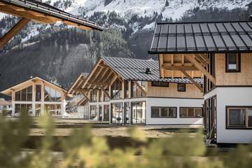 Chalet für 4 Personen, mit Garten und Terrasse sowie Sauna, mit Haustier in Bichlbach