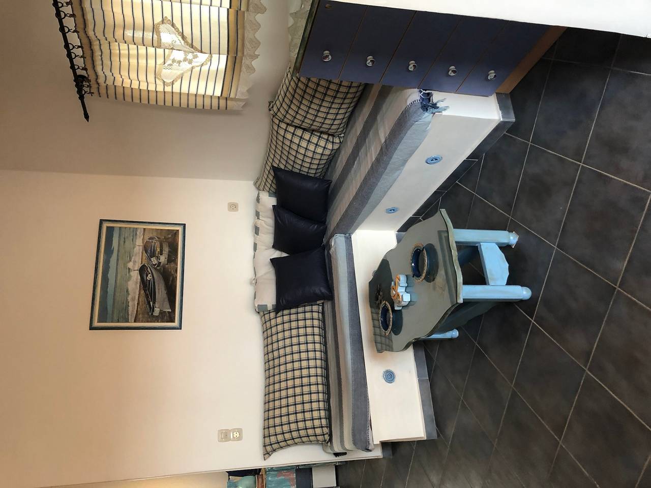 Angelina’s Cozy House mit Bergblick, privater Terrasse & Klimaanlage in Elafonisos