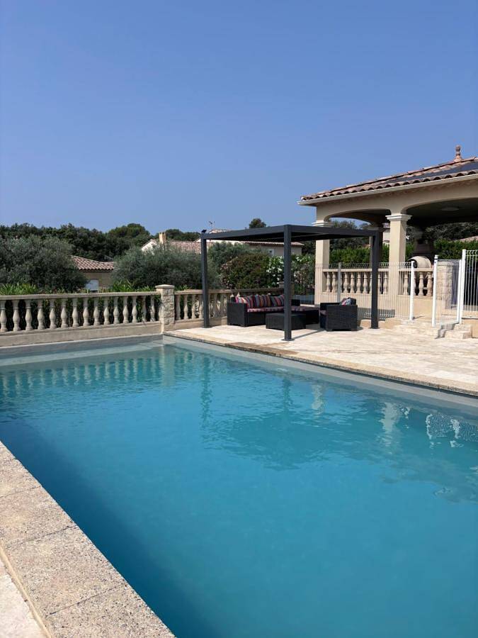 Apartamento de vacaciones para 6 personas, con piscina y jardín - 1