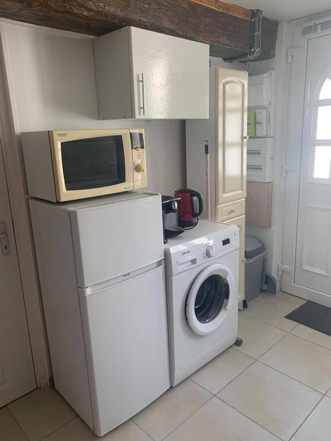 Three-Bedroom House in Courgis, Région d'Auxerre
