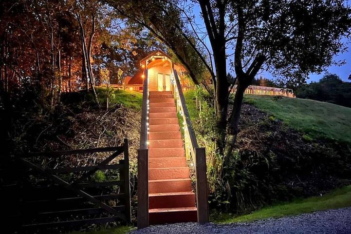 Camping for 2 people, with sauna and garden as well as hot tub in the Lake District