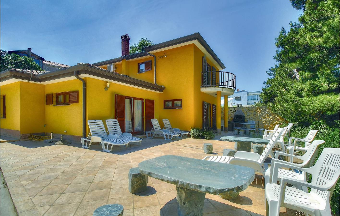 Ferienhaus für 10 Personen mit Terrasse in Kaštel (Plovanija), Buje