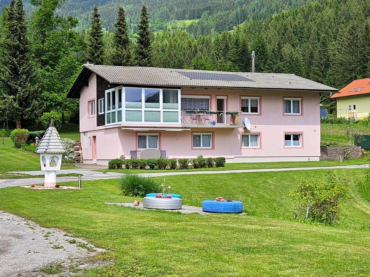 Ganze Wohnung, Schöne Ferienwohnung mit herrlichem Bergpanorama in Arriach, Villach-Land