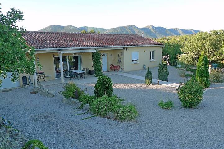 Villa for 7 people, with garden - 1