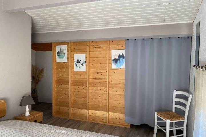 Gîte pour 3 personnes, avec piscine ainsi que terrasse et jardin à Gravières - 3