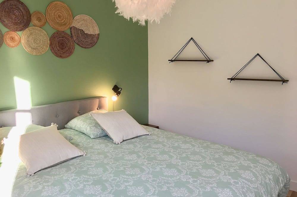 Apartamento entero, Apartamento en terraza con garaje centro de chartres. in Chartres, Región de Chartres