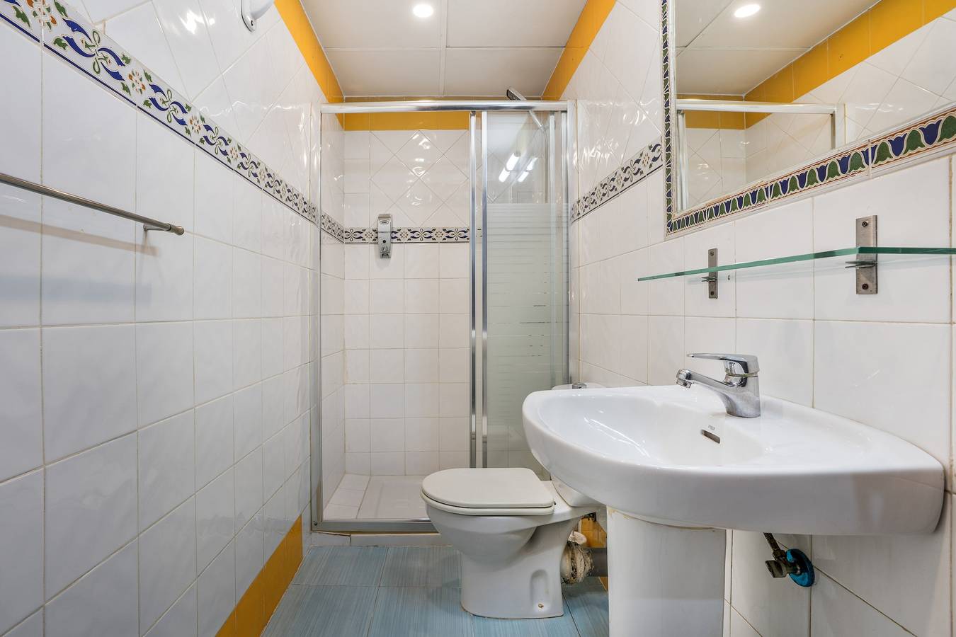 Kamer 'Habitación 103' met wifi en airconditioning in Granada, Granada Provincie