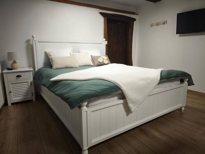 Gîte pour 2 personnes, avec terrasse et jardin à Saint-Pierre-Bois