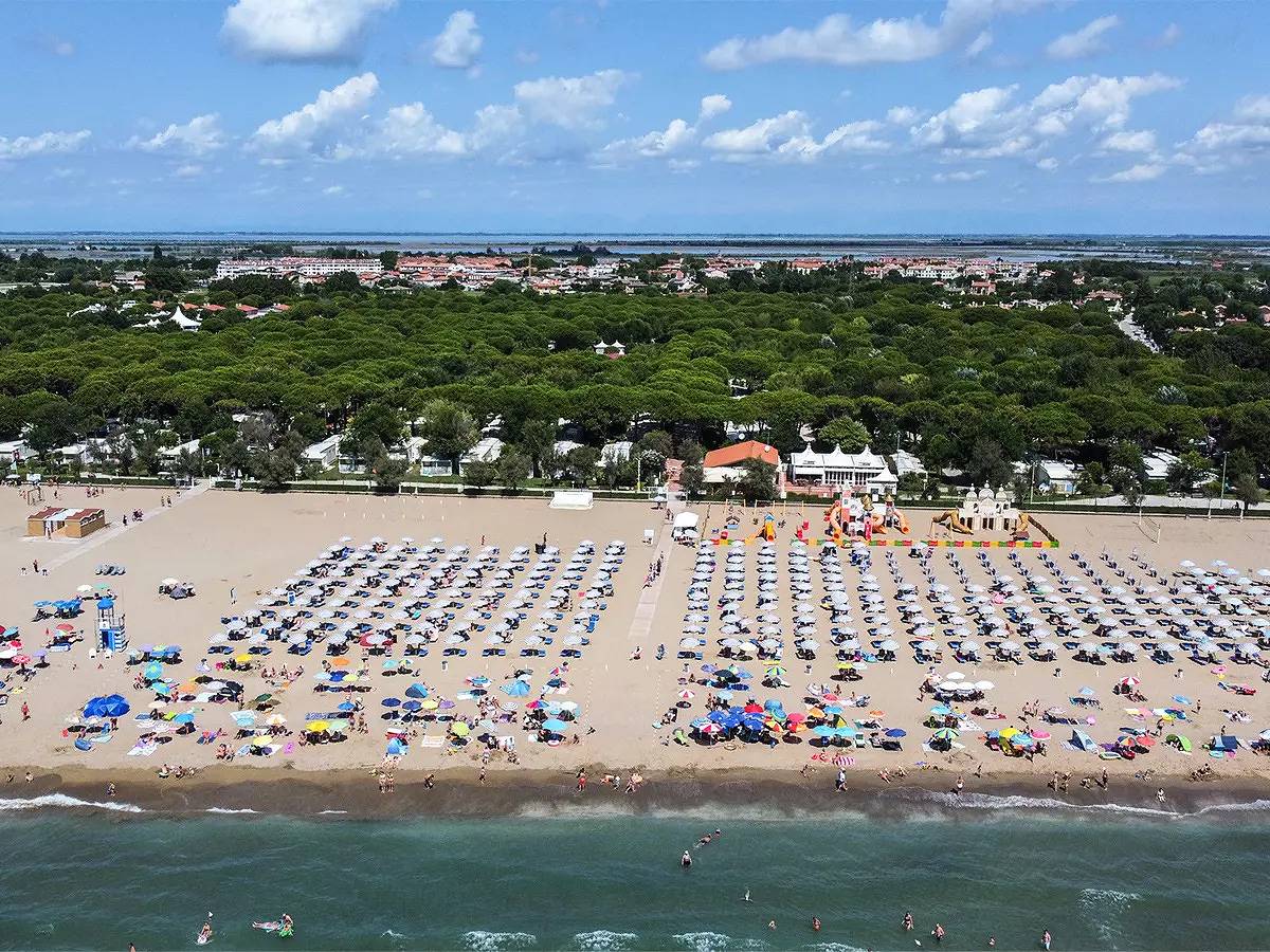 Mobil Home Sunset Deluxe 2 chambres 6 personnes (5 adultes + 1 enfant) in Lido di Jesolo, Province de Venise