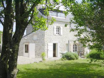 Gîte pour 4 personnes, avec terrasse et jardin à Agon-Coutainville