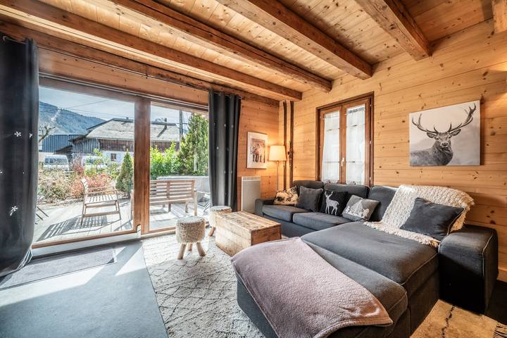 Chalet 'Charmant Aurore' mit privater Terrasse, privatem Garten und Wlan in Morzine, Les Portes du Soleil
