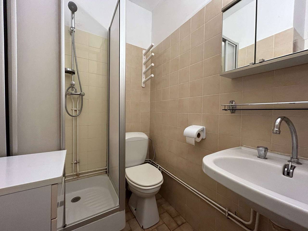 Appartement entier, Studio confort 4 pers. à 50m des pistes, Wifi, animaux admis in Saint-Étienne-en-Dévoluy, Le Dévoluy