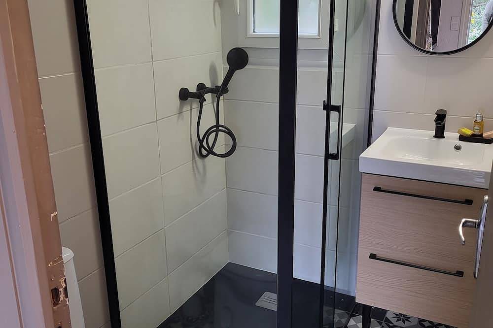 Mini Villa 5 Minutes Walk From Santa Giulia Beach in Santa Giulia, Porto-Vecchio