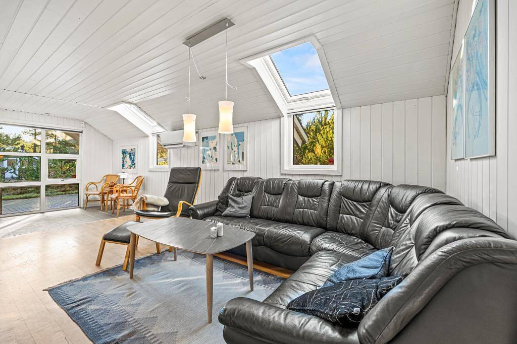 Sommerhus med sauna på ugeneret beliggenhed i Houstrup in Nørre Nebel, Varde Kommune