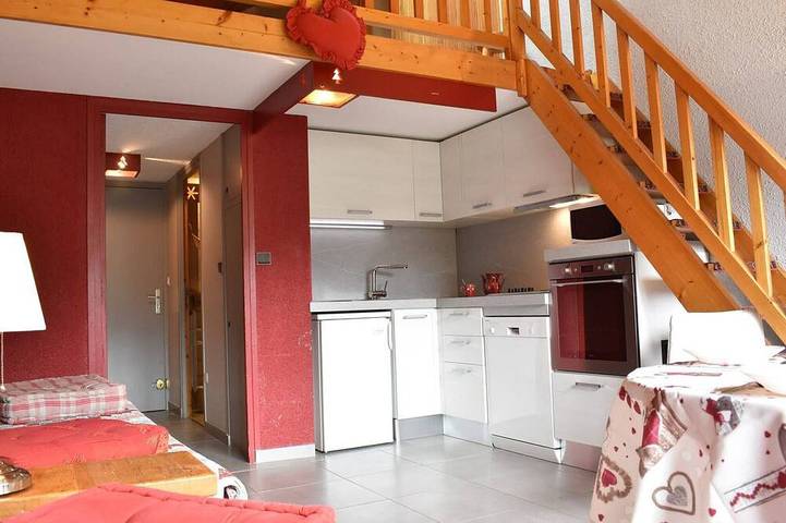 Gîte pour 5 personnes, avec balcon dans Patinoire De Meribel - 3