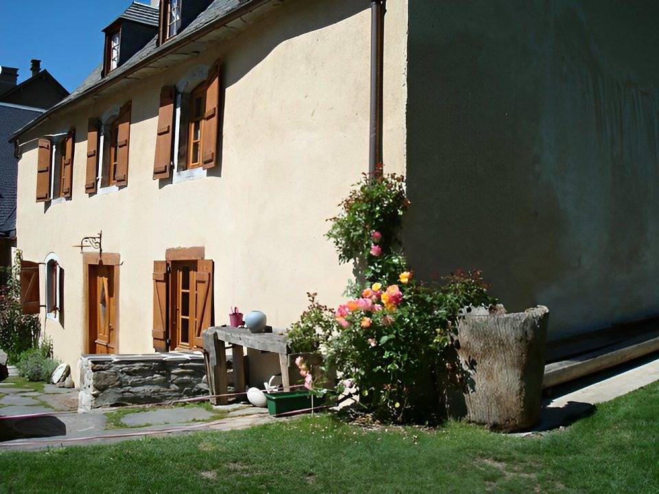 Les Noisetiers - Chambre 1 in Loudenvielle, Pyrénées