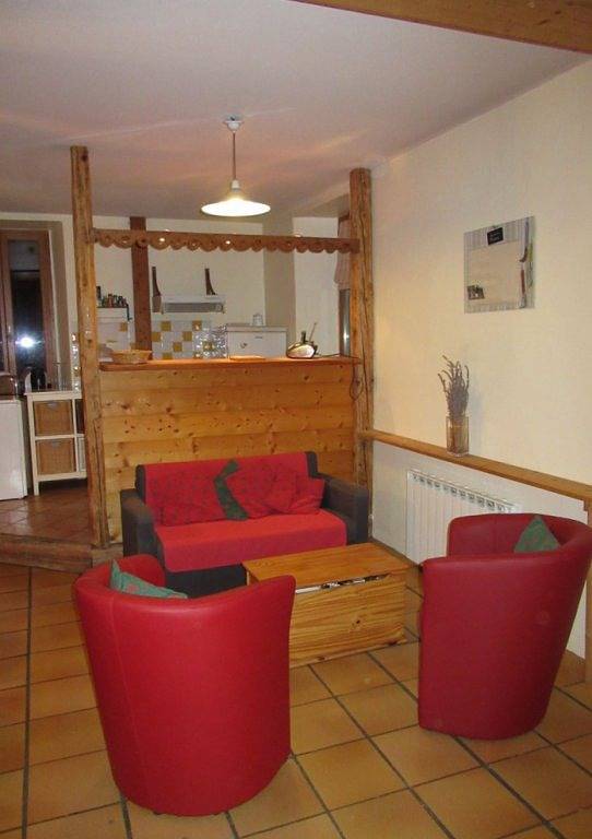 Gîte pour 6 personnes, avec jardin et terrasse, animaux acceptés dans Doucy-Combelouvière - 4