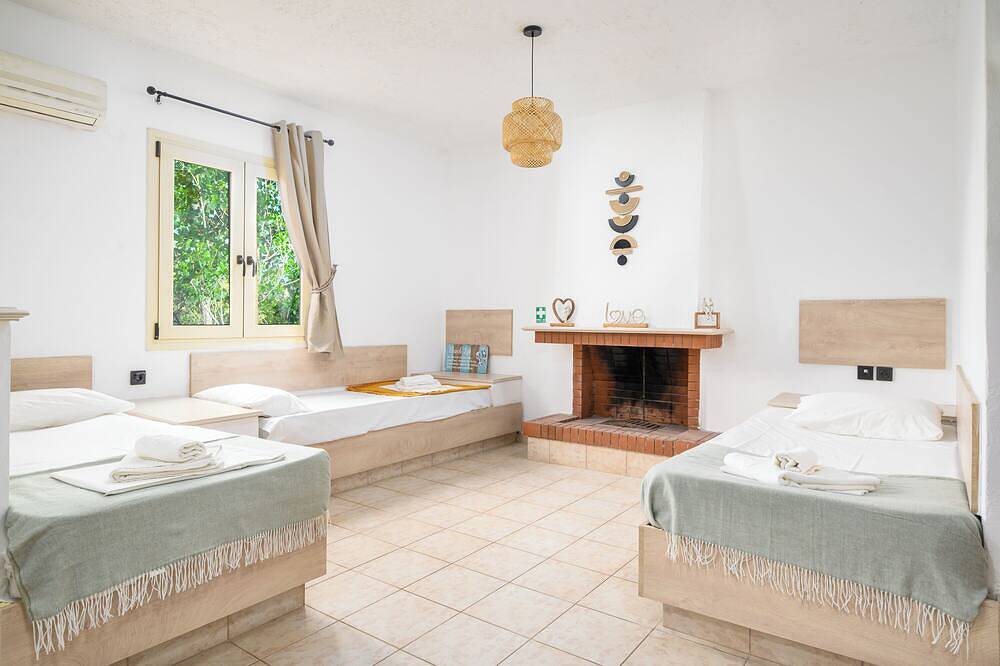 Villa for summer vacations in Chersonissos Crete with pool, very close to center, foto 8