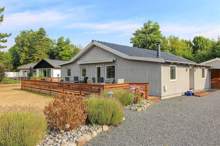 Ferienhaus für 8 Personen, mit Terrasse und Garten sowie Whirlpool, mit Haustier in Marielyst