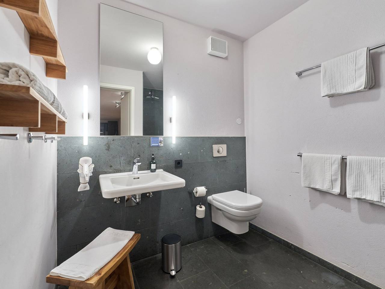 Ganze Wohnung, Wohnung in Brandenburg An Der Havel mit Garten, Terrasse und Grill in Brandenburg an der Havel