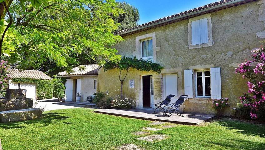 Location de vacances pour 7 personnes, avec piscine et terrasse ainsi que jardin et vue à Bouchet - 4