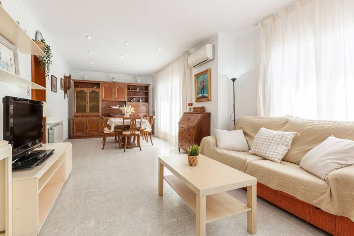 Gîte pour 7 personnes, avec bassin pour enfant et jardin à Canet de Mar - 4