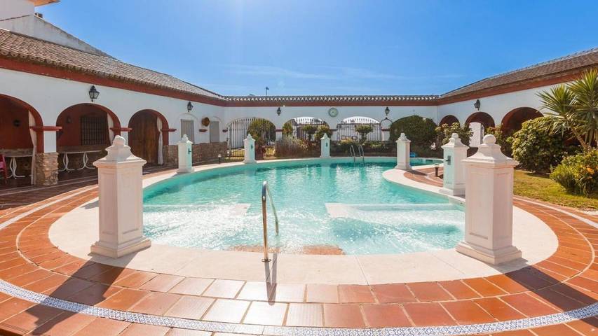 Casa rural para 8 personas, con jardín además de terraza y piscina en Villafranca de Córdoba