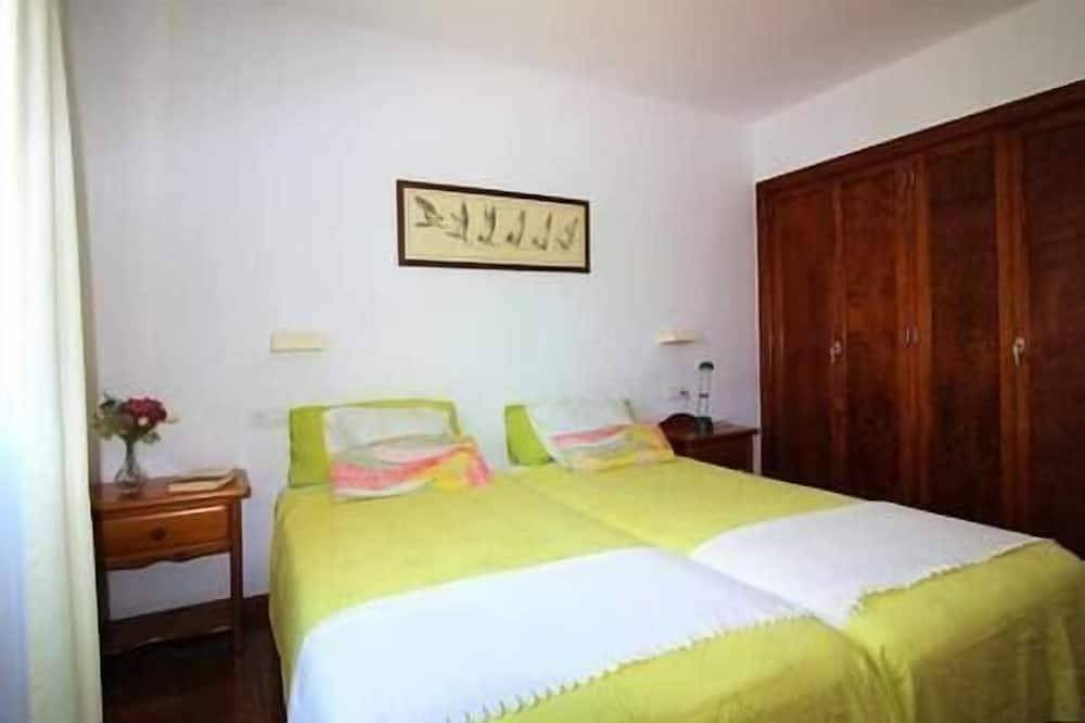 Entire apartment, Sa Calma Beach House in Costa Teguise, Teguise