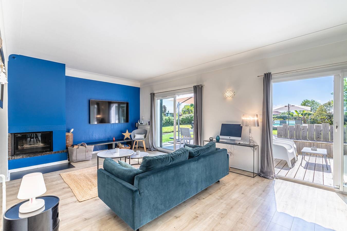 Villa Joana - piscine, grand jardin, 4 chambres in Arbonne, Région de Bayonne