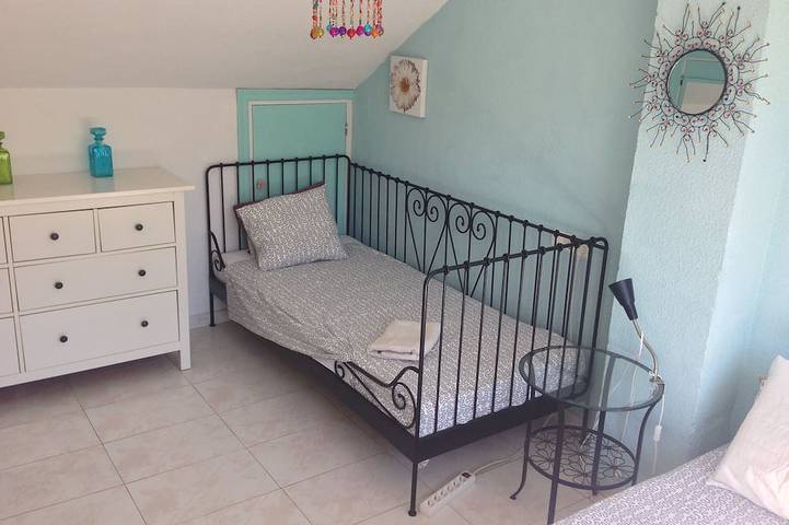 4 Chambre Maison avec piscine près de la ville, la plage et le parc - WiFi gratuit in Benalmádena Costa, Benalmádena