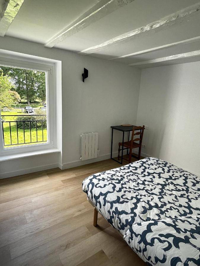 Location de vacances pour 12 personnes, avec terrasse et jardin à Calorguen - 4
