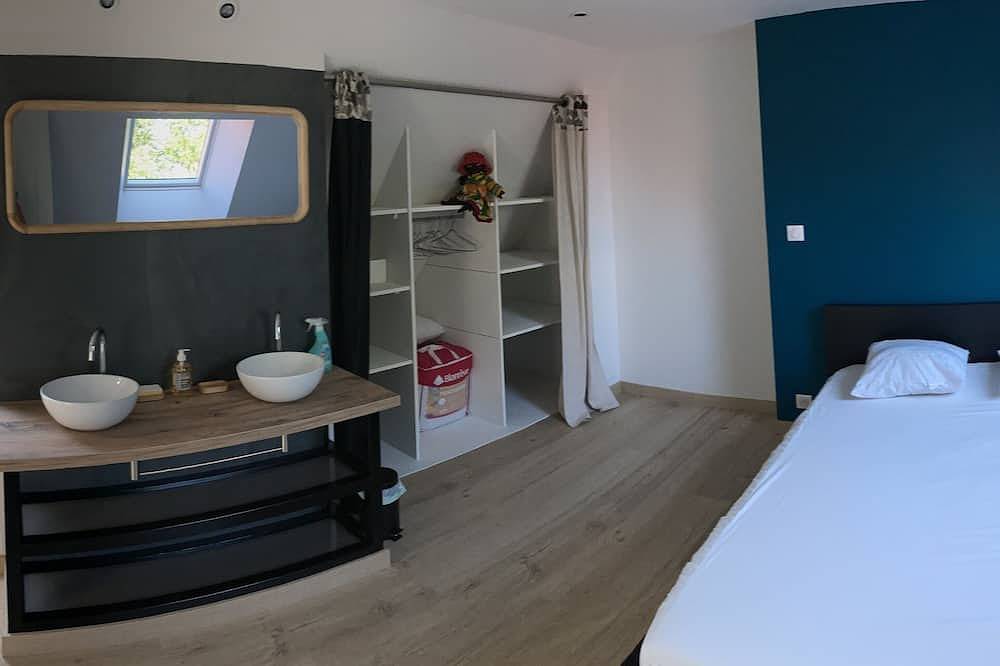 Au cœur des causses ! Belle maison moderne ossature bois avec jaccuzzi extérieur in Soulomès, Quercy