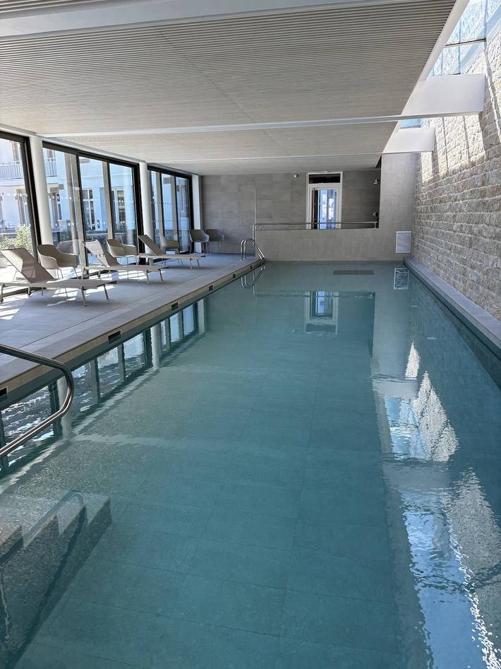 Gîte pour 4 personnes, avec terrasse et jardin dans Plage Tresmeur - 3