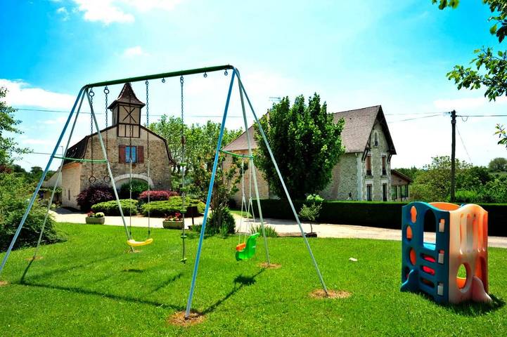 Location de vacances pour 2 personnes, avec jardin et vue, adapté aux familles à Miers - 4