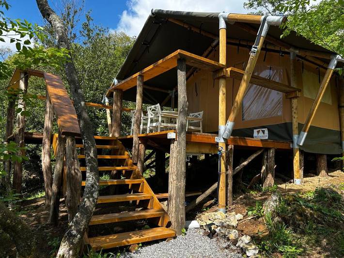 Zelt für 4 Personen, mit Pool und Ausblick sowie Garten, mit Haustier in der Toskana - 2