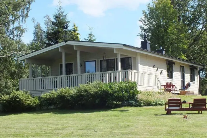 Ferienwohnung für 5 Personen, mit Garten und Seeblick sowie Ausblick - 1