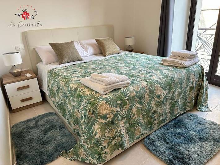 Gîte pour 4 personnes, avec Balcon et Terrasse à Graniti