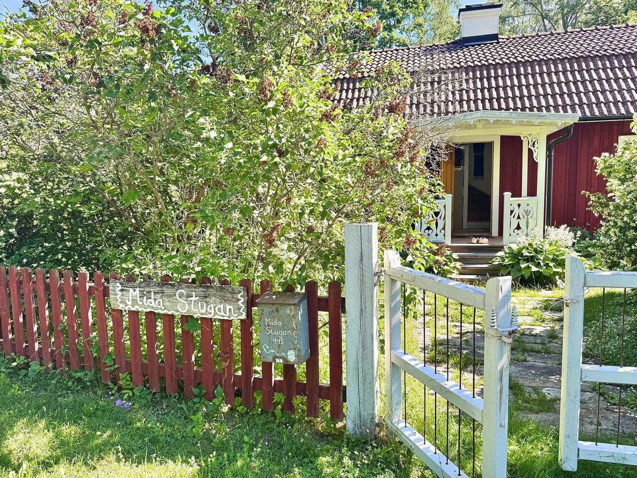 Hus Mida – Traditionelles Schwedenhaus nahe See & Ostseeküste in Småland in Högsby (Stadt), Högsby