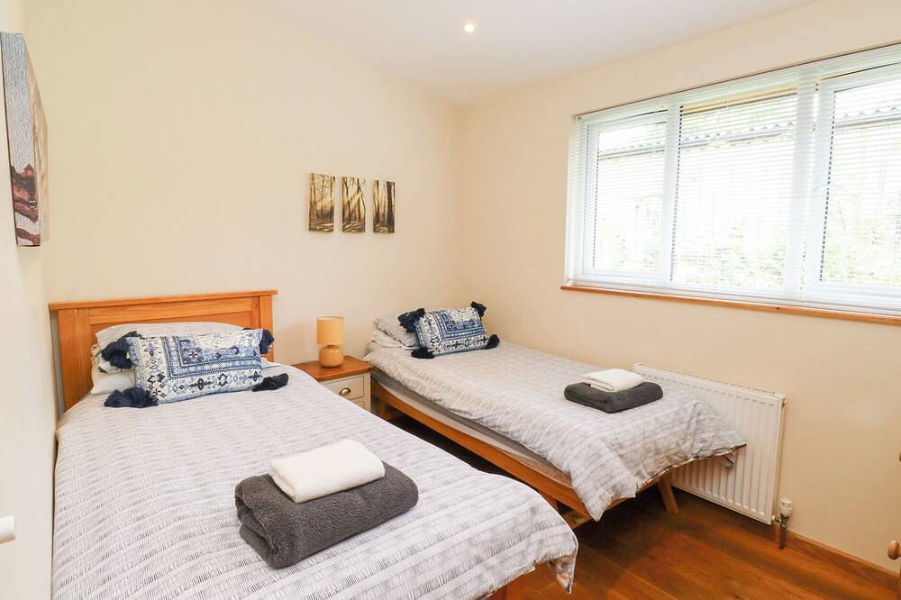 Gloccamaura, pet friendly, with hot tub in Bovey Tracey in Bovey Tracey, Dartmoor