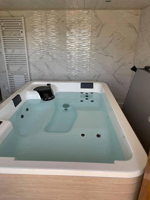 Location de vacances pour 8 personnes, avec vue et jardin à Soucht - 4