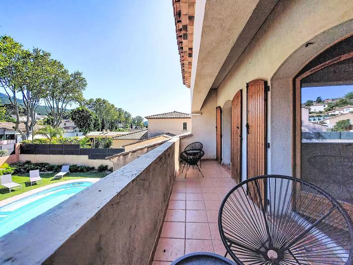 Villa pour 8 personnes, avec piscine et terrasse à Saint-Cyr-sur-Mer - 4