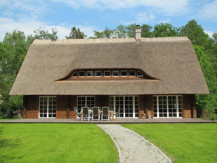 Villa für 10 Personen, mit Ausblick und Garten in Burg (Spreewald) - 2