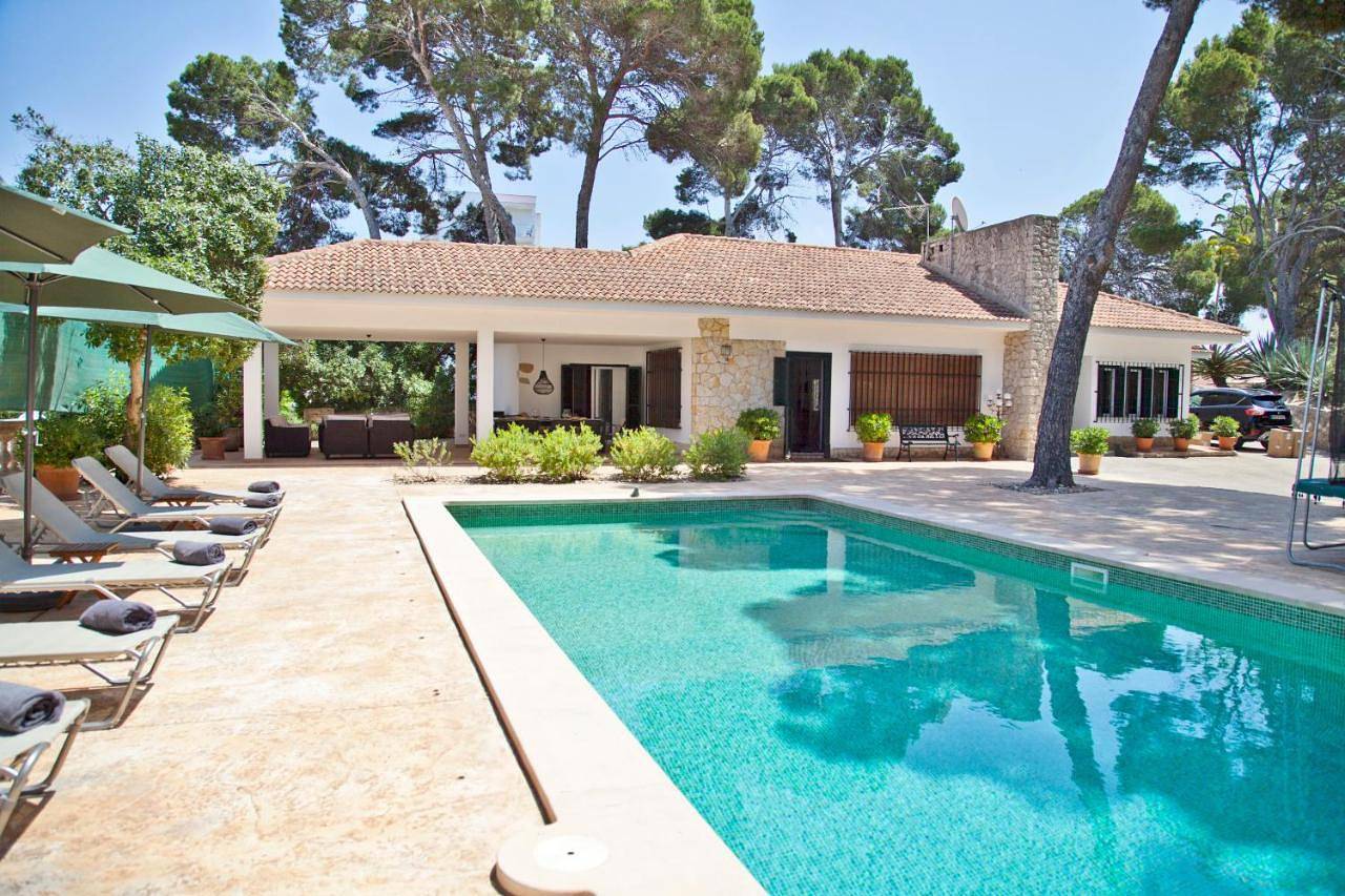 Villa Las Maravillas, 250m from the beach in El Arenal, Palma