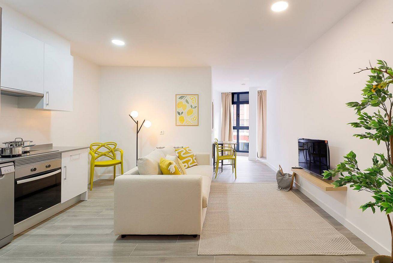 Geheel appartement, Chic Apartment with Wi-Fi & Washer/Dryer in Oviedo, Cantabrisch Gebergte