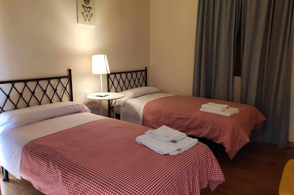 Entire apartment, Cantero 21 - tucasaenlospirineos in Escarrilla, Sallent de Gállego